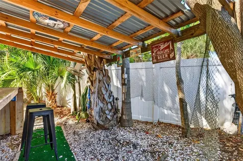 9925 47th Avenue N Seminole FL 33708