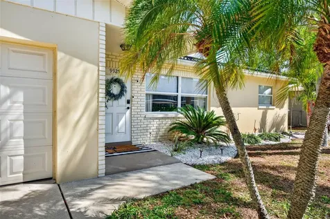 9925 47th Avenue N Seminole FL 33708