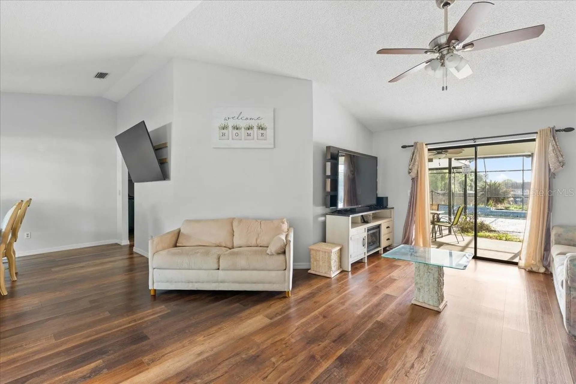 905 Stratford Manor Drive Brandon FL 33510