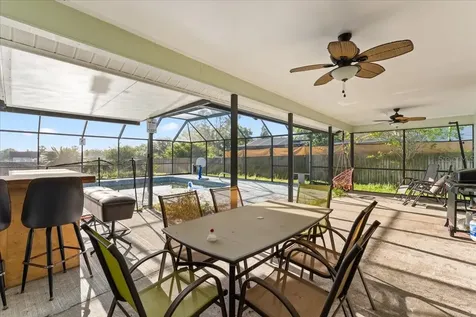 905 Stratford Manor Drive Brandon FL 33510