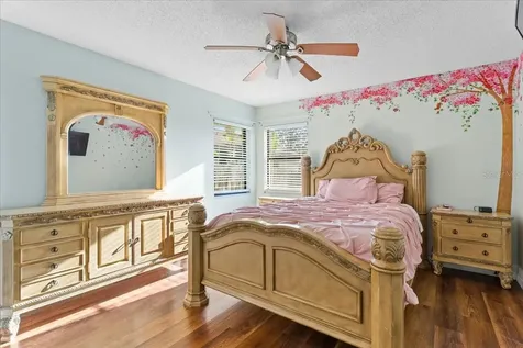 905 Stratford Manor Drive Brandon FL 33510