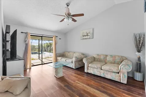 905 Stratford Manor Drive Brandon FL 33510