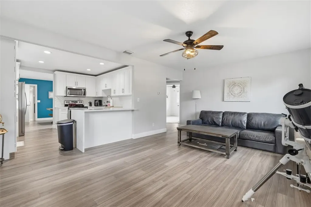 4718 22nd Street N St Petersburg FL 33714