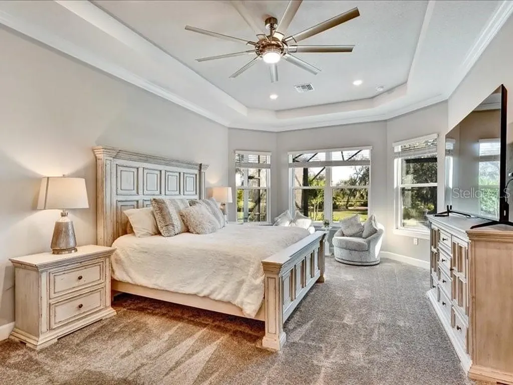 14958 Contenta Loop Bradenton FL 34211