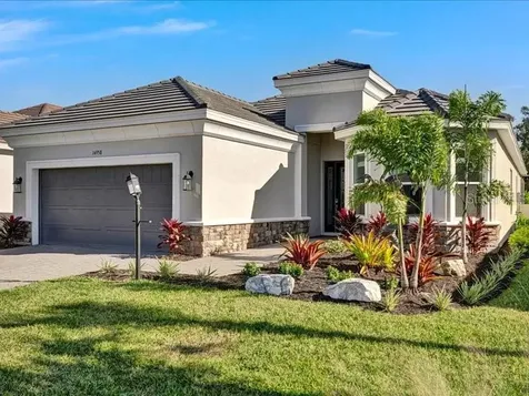 14958 Contenta Loop Bradenton FL 34211