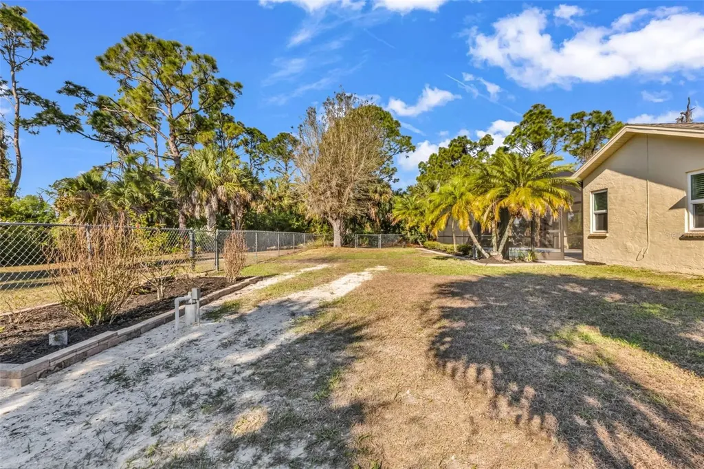 2485 Traverse Avenue North Port FL 34286