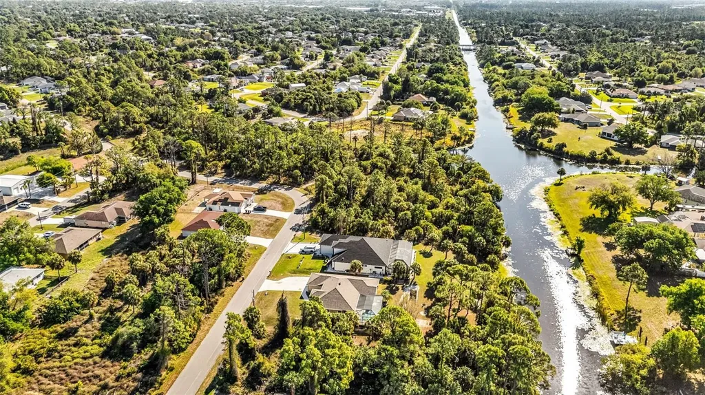 2485 Traverse Avenue North Port FL 34286