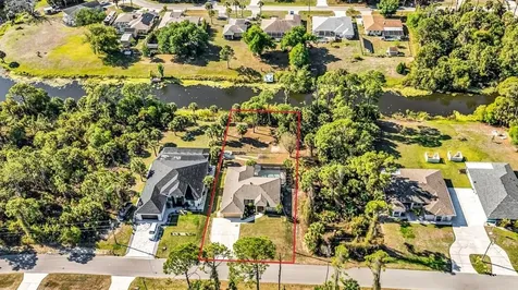 2485 Traverse Avenue North Port FL 34286
