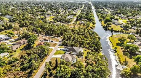 2485 Traverse Avenue North Port FL 34286
