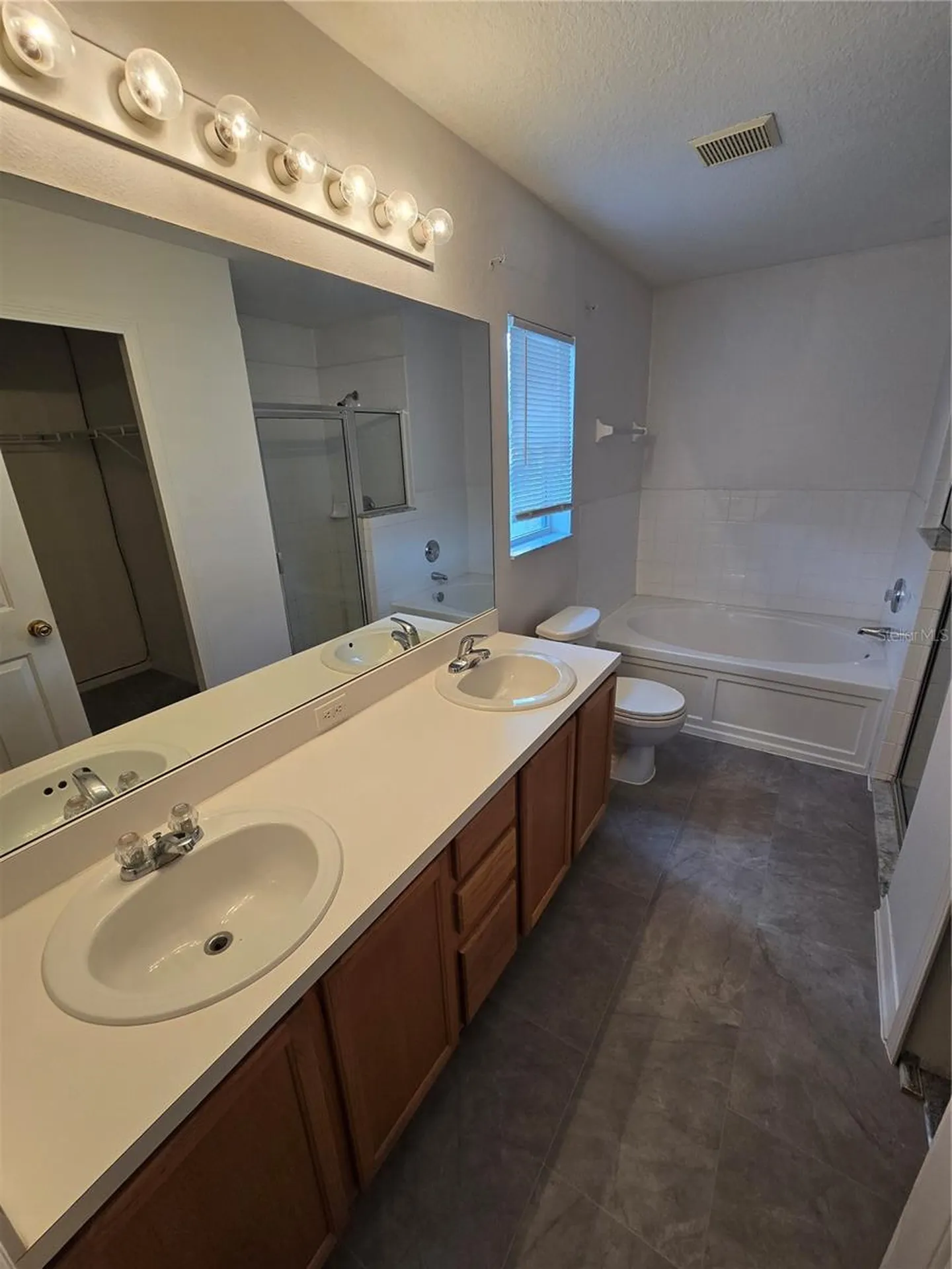 12015 Butler Woods Circle Riverview FL 33579