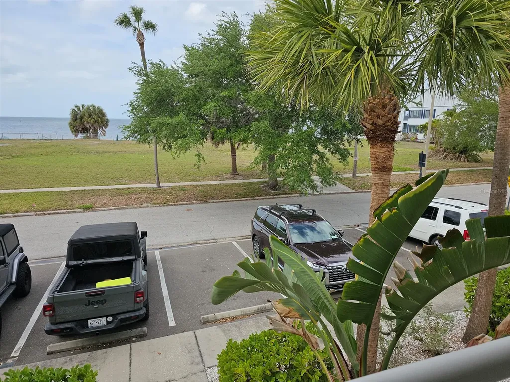 611 B Destiny Drive Ruskin FL 33570