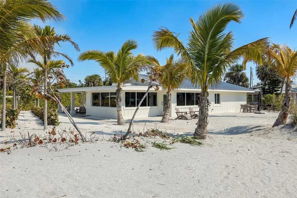 2740 N Beach Road Englewood FL 34223