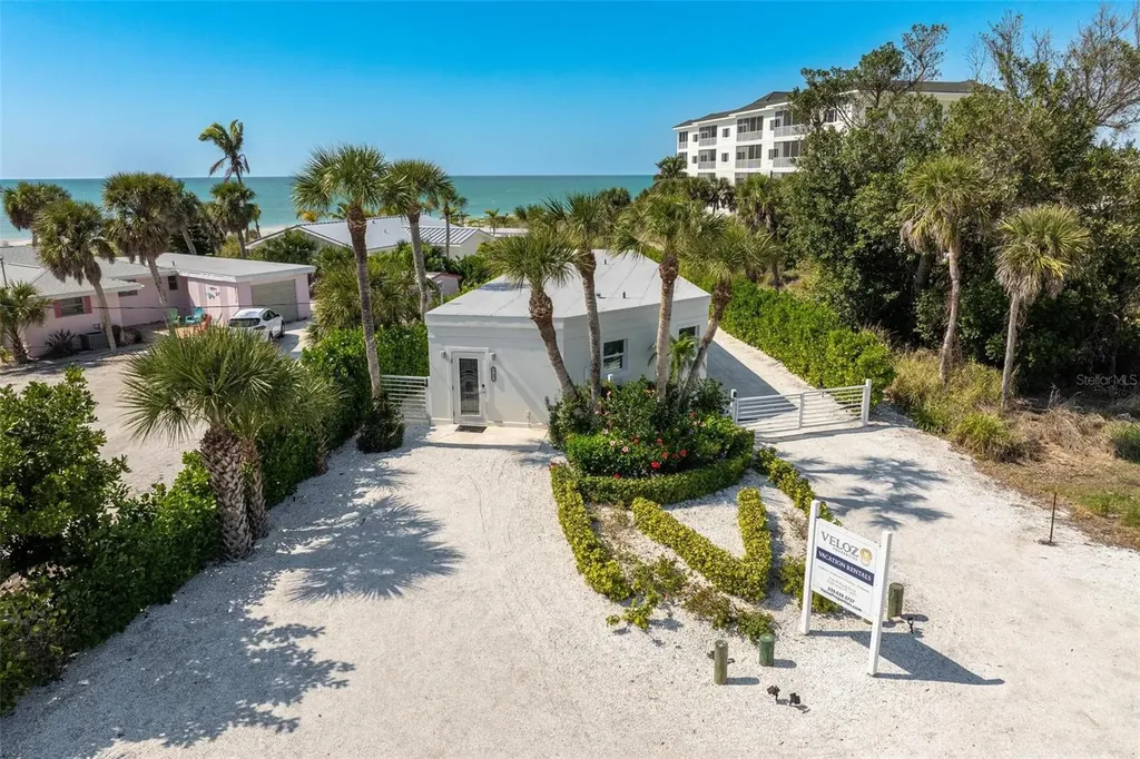 2740 N Beach Road Englewood FL 34223