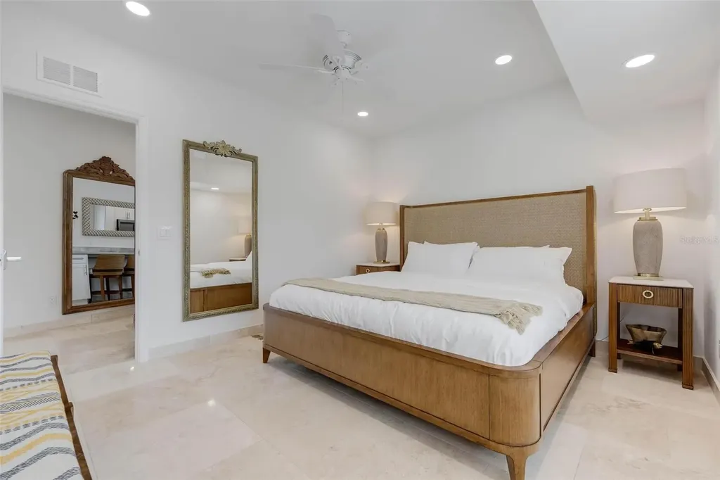 2740 N Beach Road Englewood FL 34223