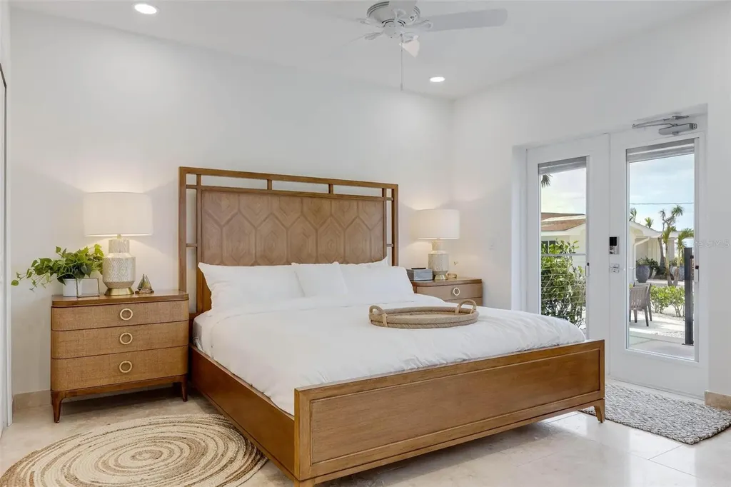 2740 N Beach Road Englewood FL 34223
