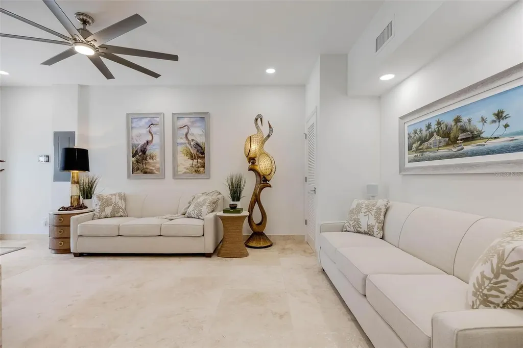 2740 N Beach Road Englewood FL 34223