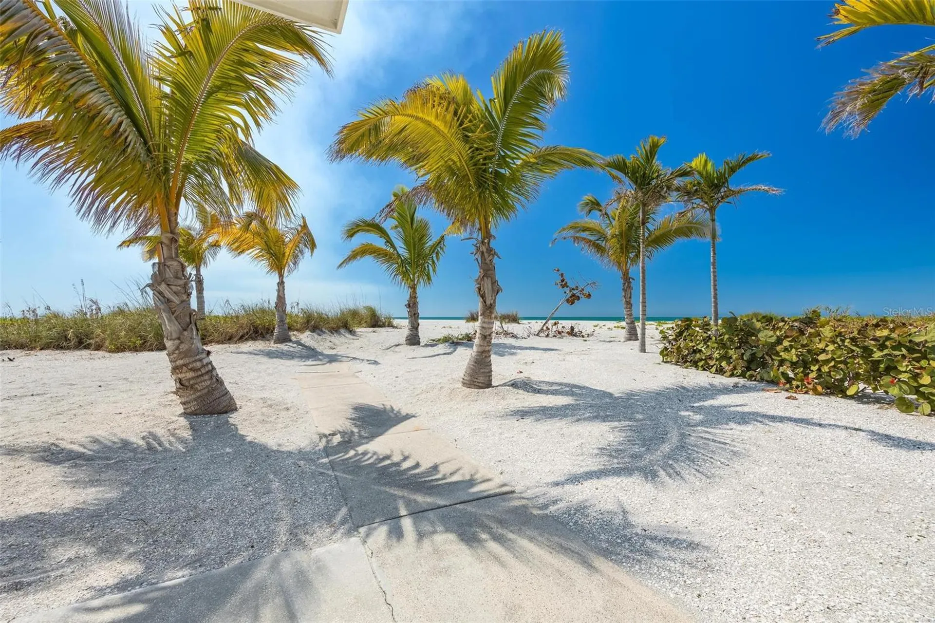 2740 N Beach Road Englewood FL 34223