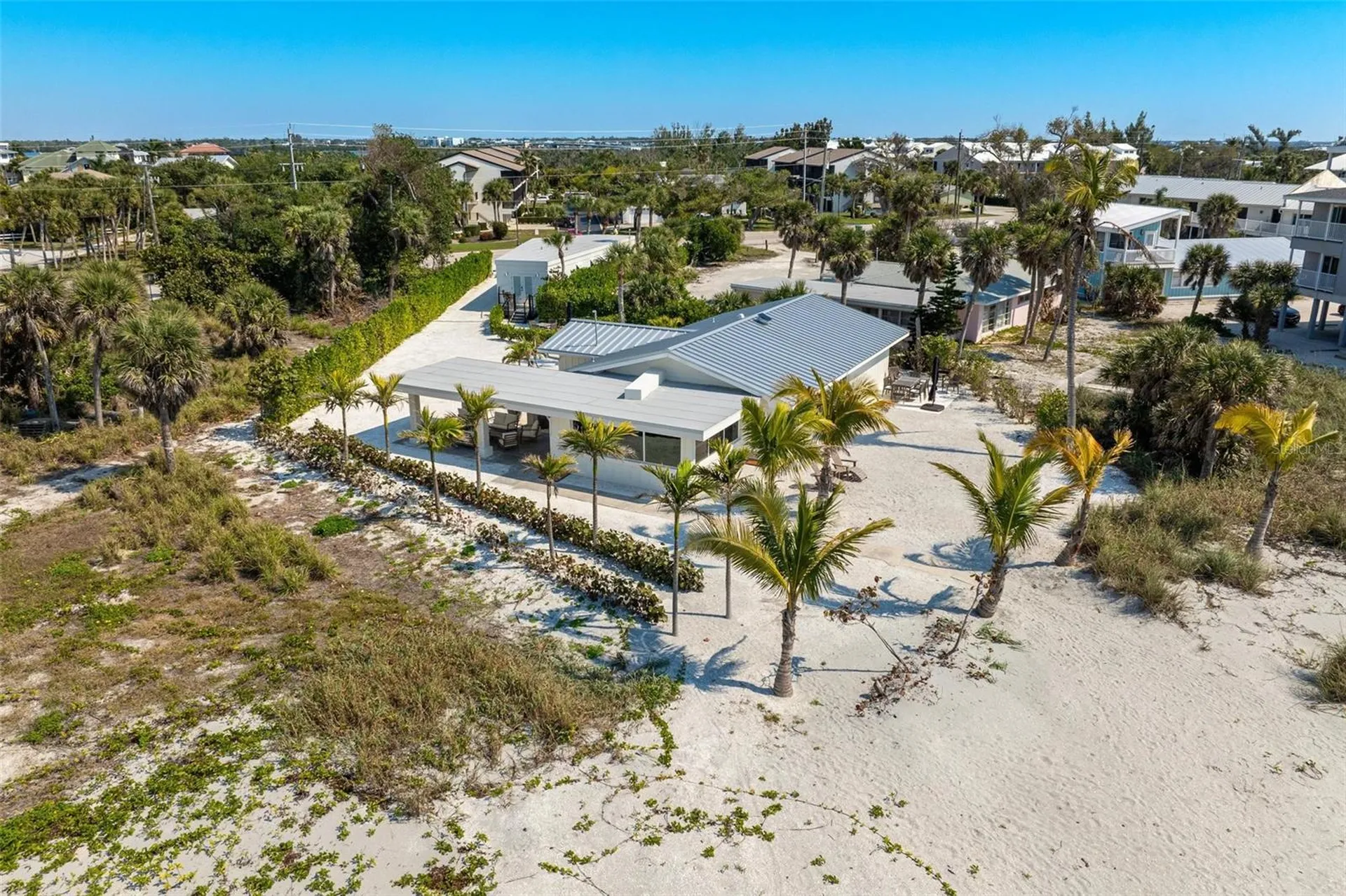 2740 N Beach Road Englewood FL 34223