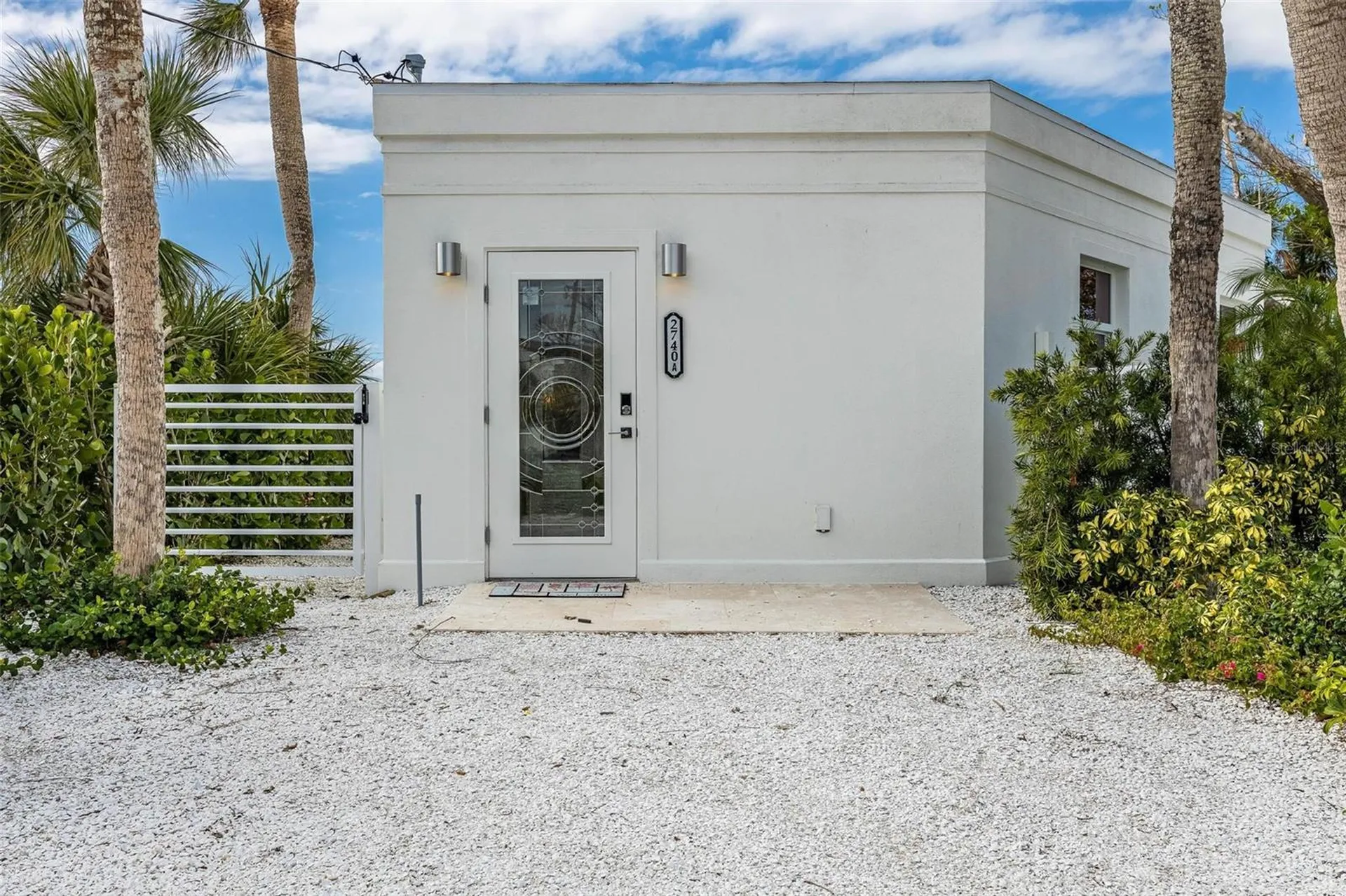 2740 N Beach Road Englewood FL 34223
