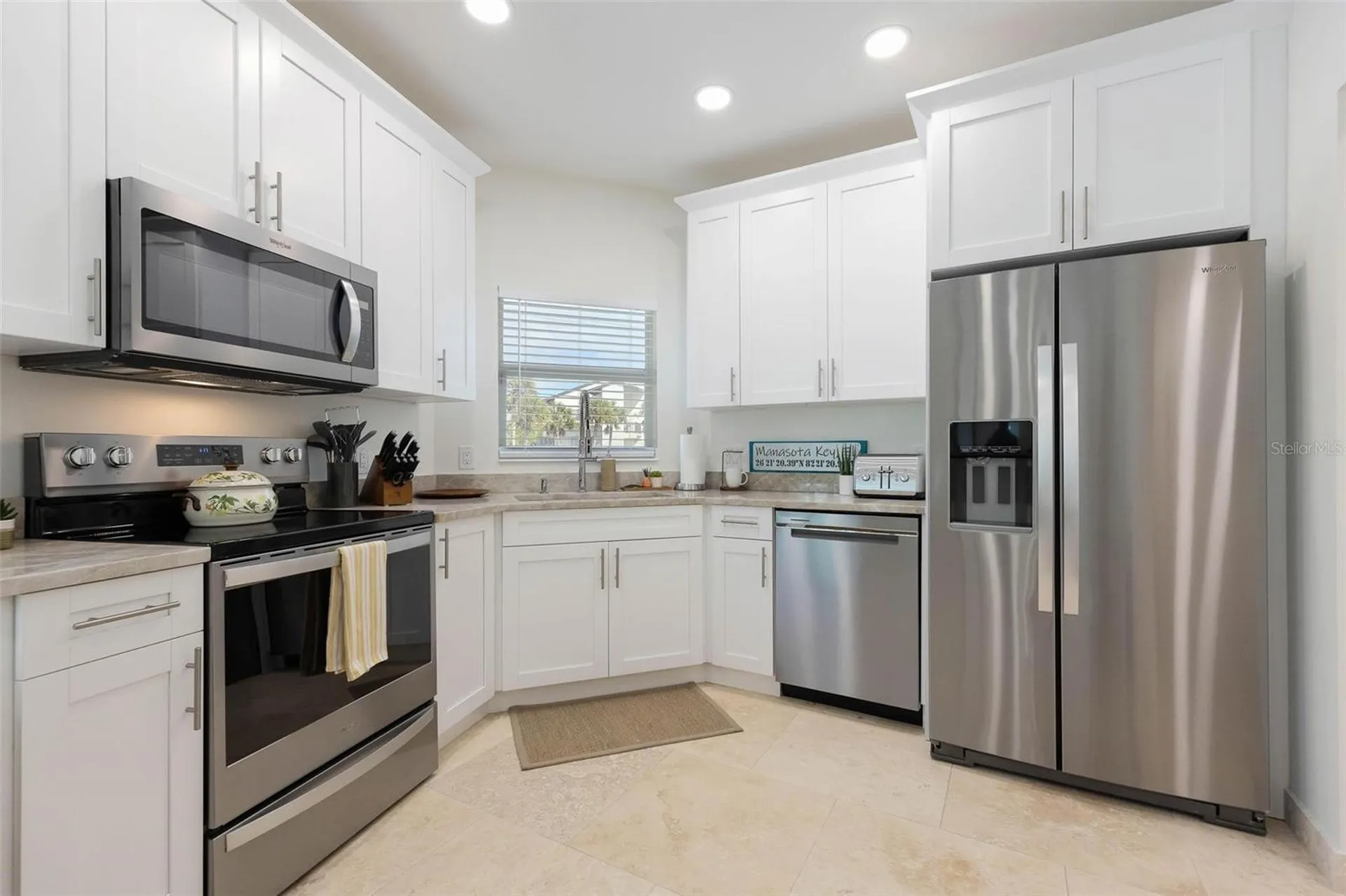 2740 N Beach Road Englewood FL 34223