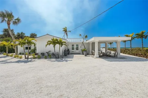 2740 N Beach Road Englewood FL 34223