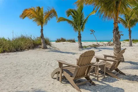 2740 N Beach Road Englewood FL 34223