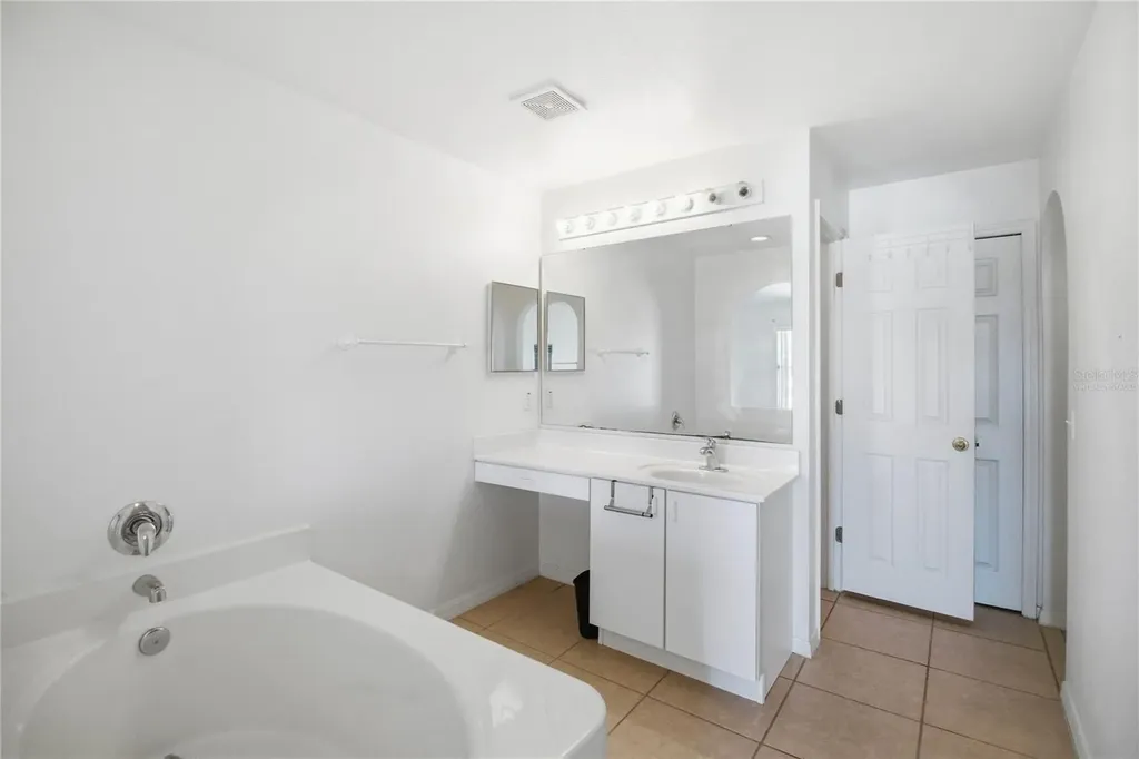 206 Taranto Way Kissimmee FL 34758
