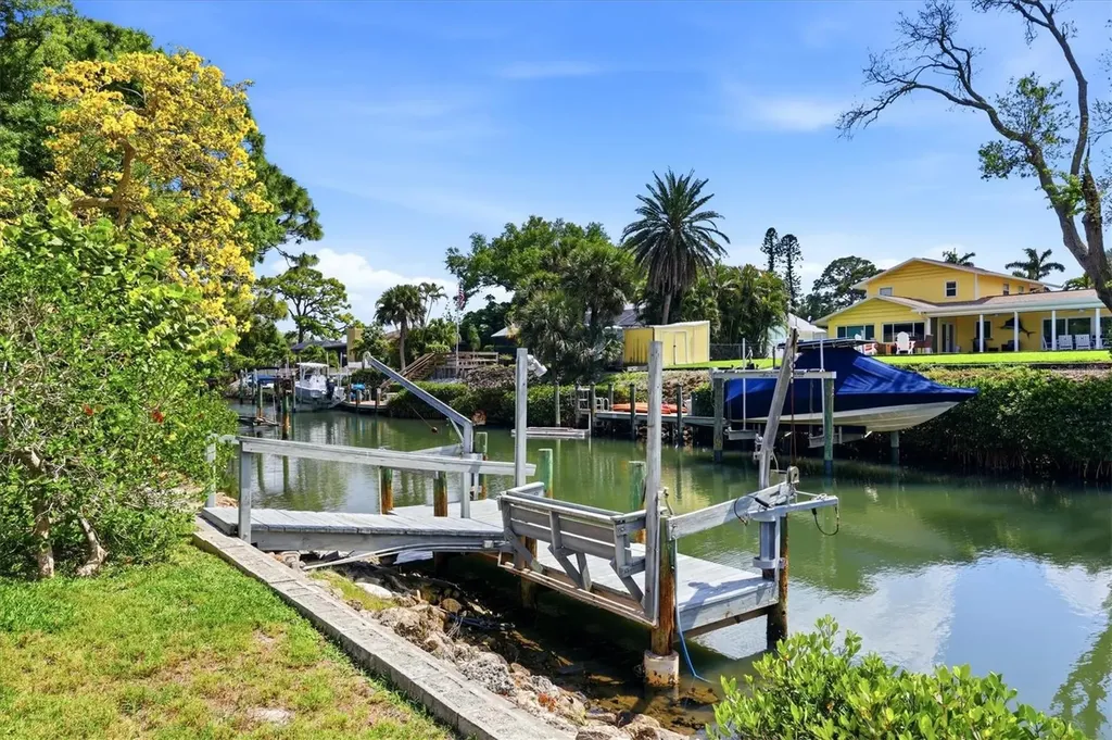 353 S Shore Drive Osprey FL 34229
