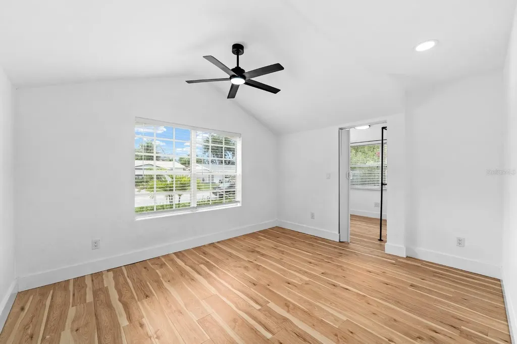 1720 24th Avenue N St Petersburg FL 33713