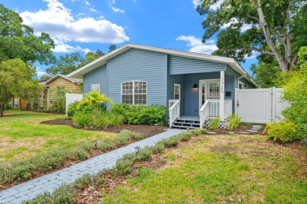 1720 24th Avenue N St Petersburg FL 33713