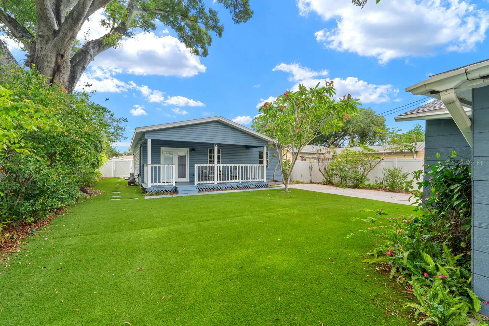 1720 24th Avenue N St Petersburg FL 33713