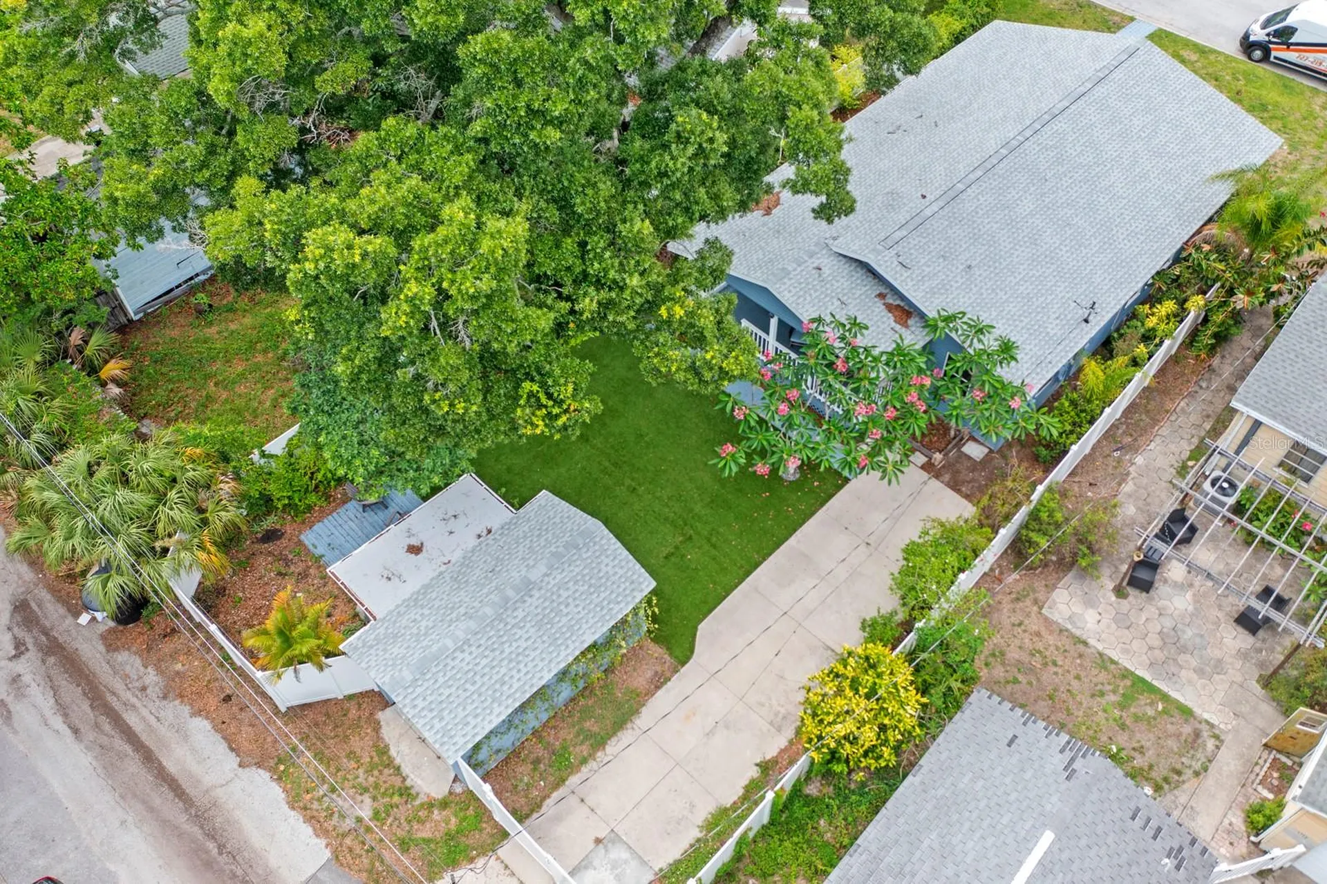 1720 24th Avenue N St Petersburg FL 33713