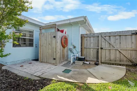 702 Ocean Avenue New Smyrna Beach FL 32169