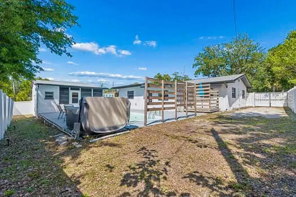 2115 Philippe Parkway Safety Harbor FL 34695