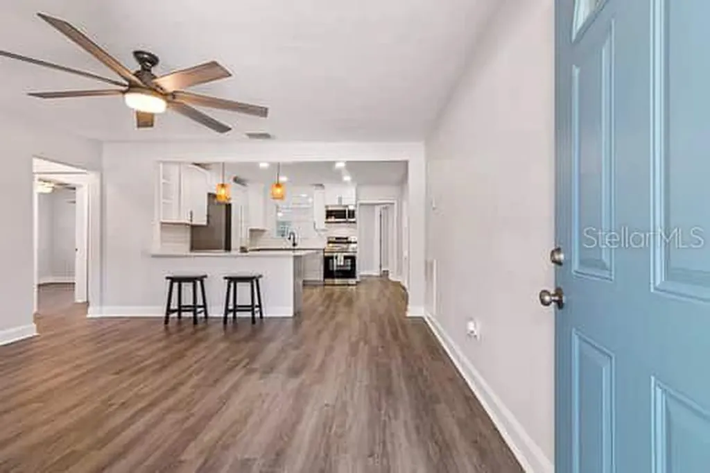 2115 Philippe Parkway Safety Harbor FL 34695