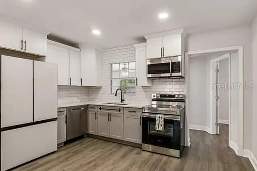 2115 Philippe Parkway Safety Harbor FL 34695