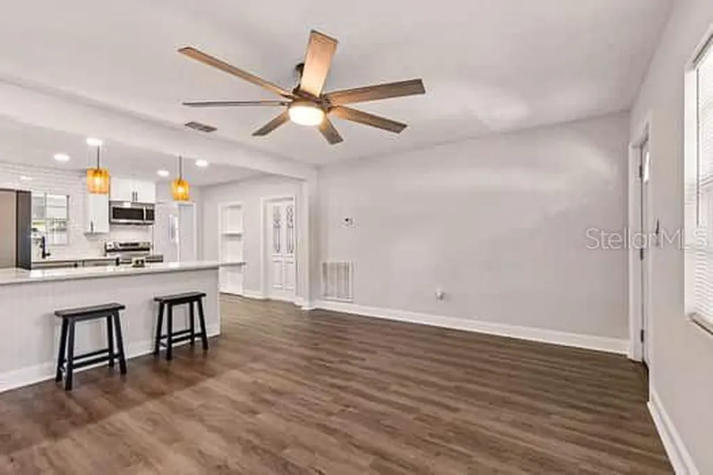 2115 Philippe Parkway Safety Harbor FL 34695