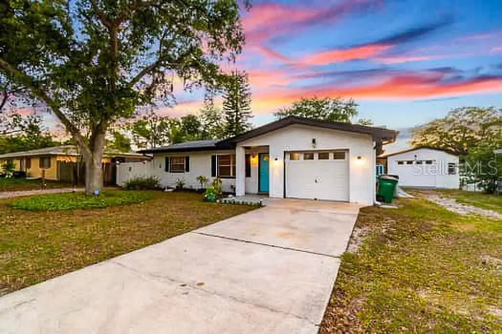 2115 Philippe Parkway Safety Harbor FL 34695