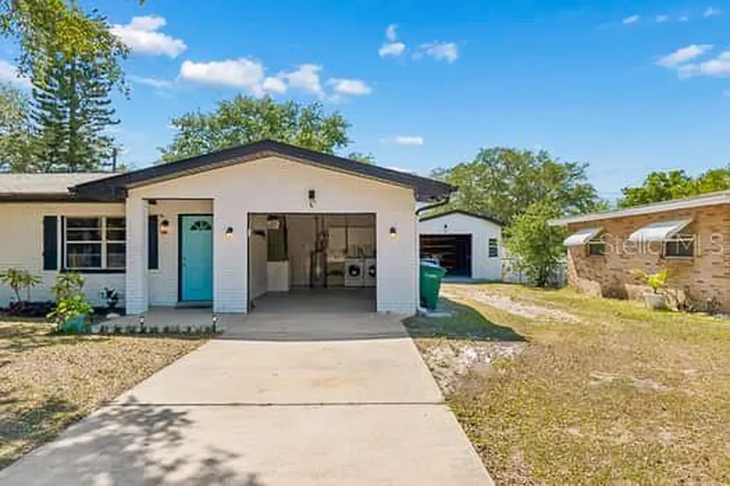 2115 Philippe Parkway Safety Harbor FL 34695