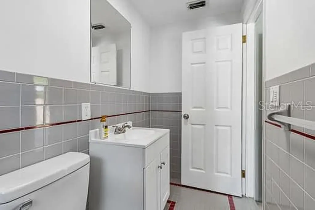 2115 Philippe Parkway Safety Harbor FL 34695