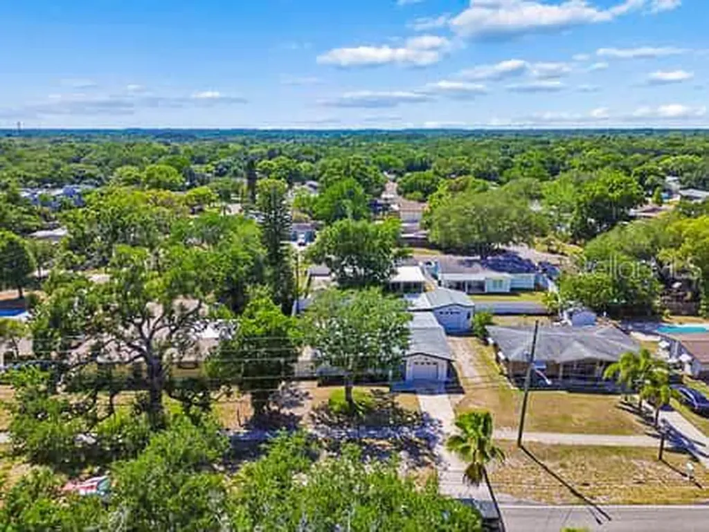 2115 Philippe Parkway Safety Harbor FL 34695