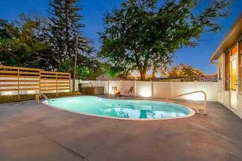 2115 Philippe Parkway Safety Harbor FL 34695