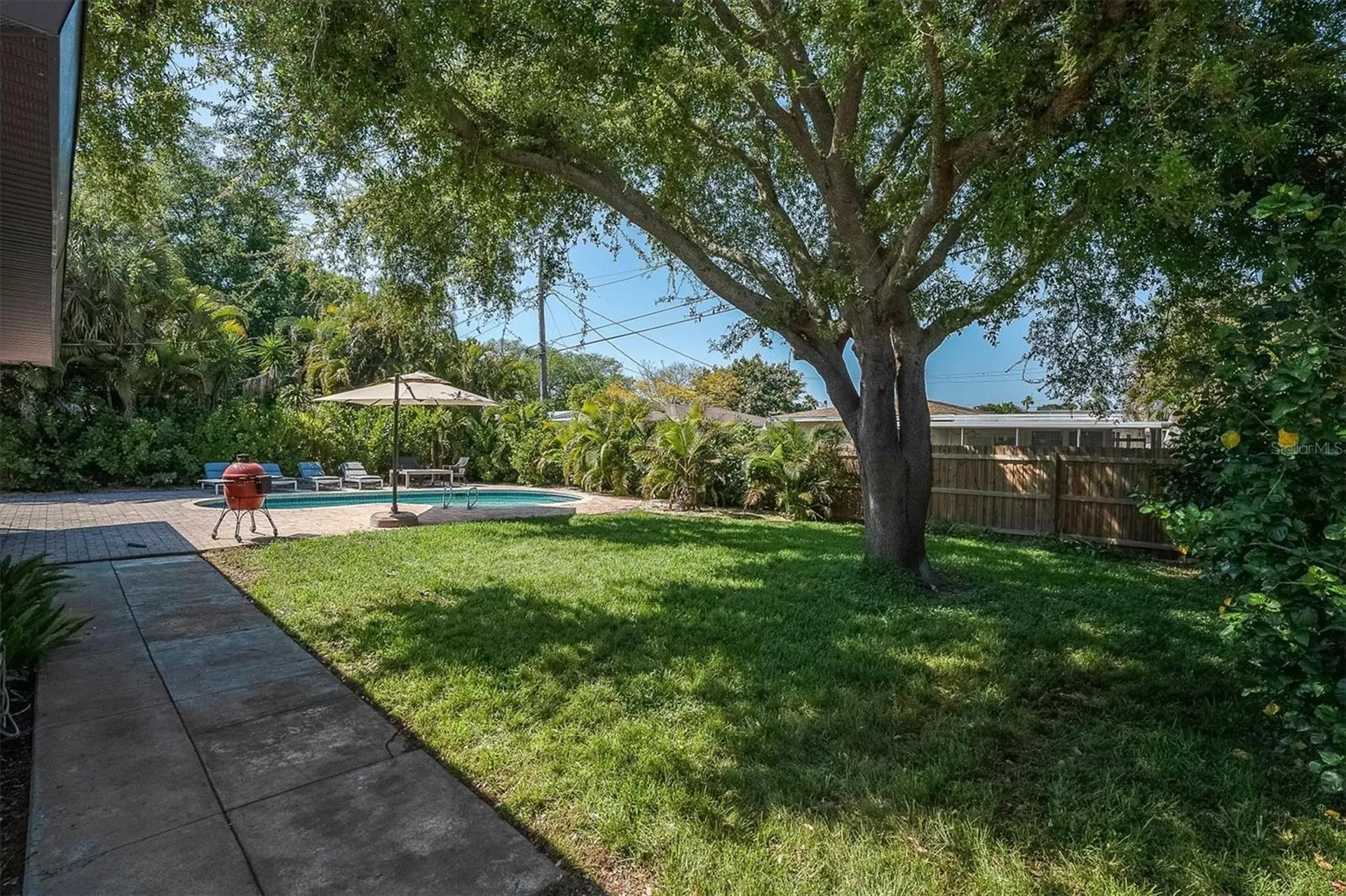 5909 4th Avenue N St Petersburg FL 33710