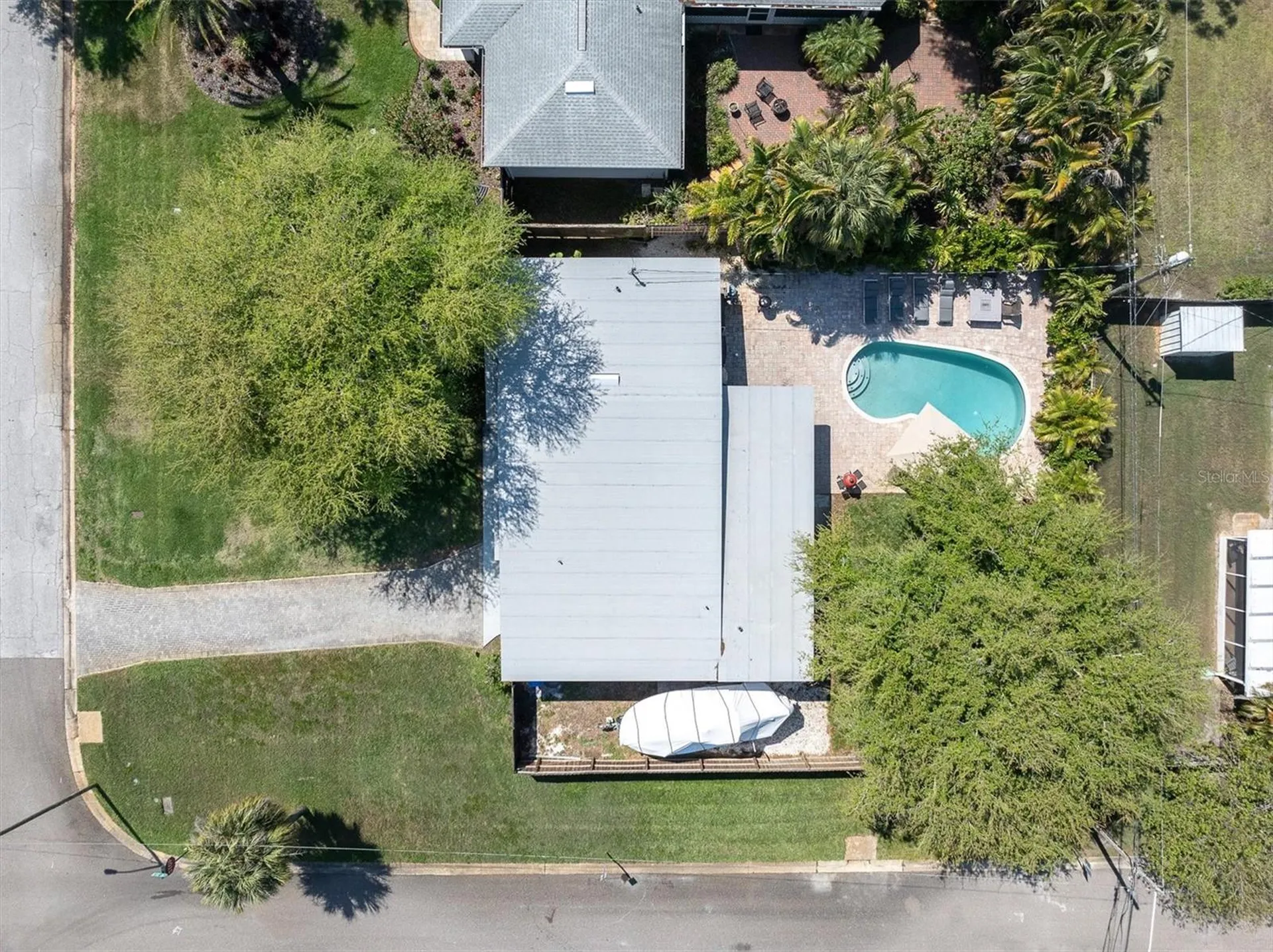 5909 4th Avenue N St Petersburg FL 33710