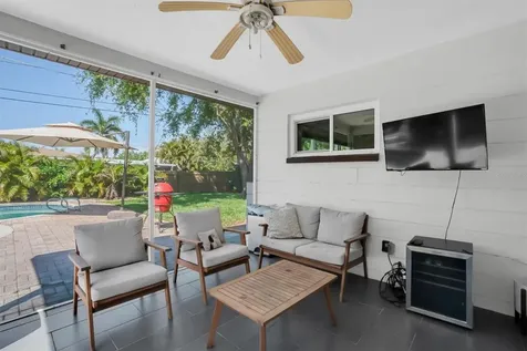 5909 4th Avenue N St Petersburg FL 33710