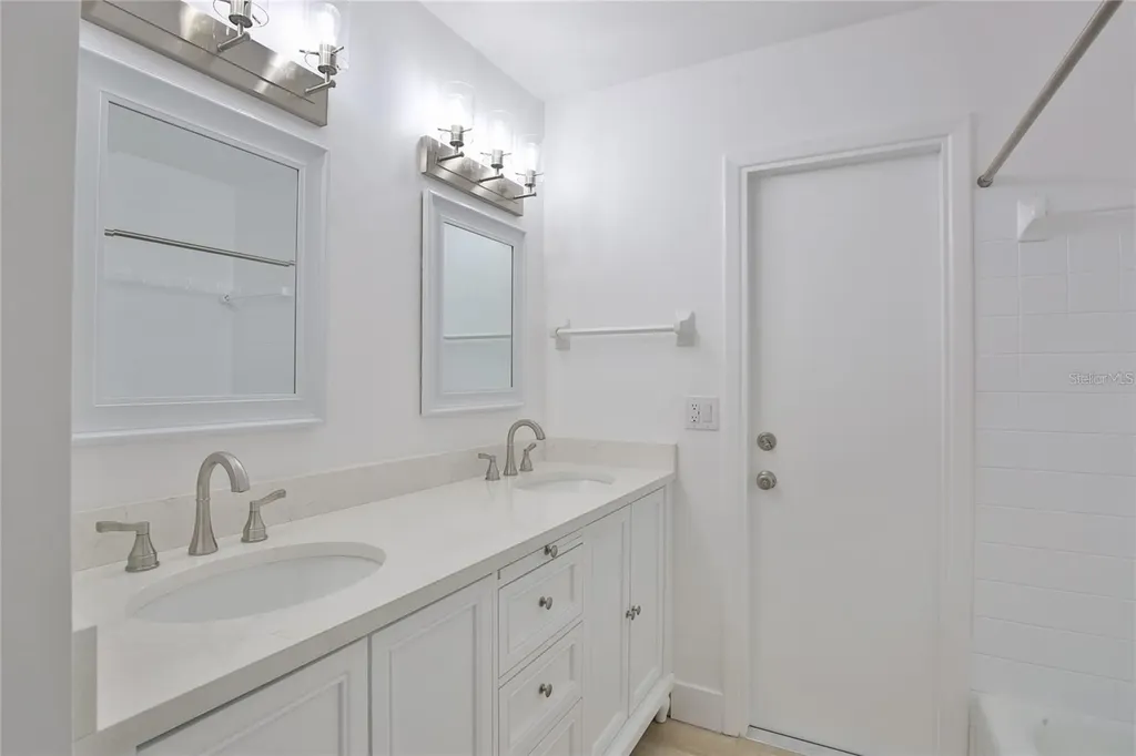 2834 Hardee Drive Sarasota FL 34231