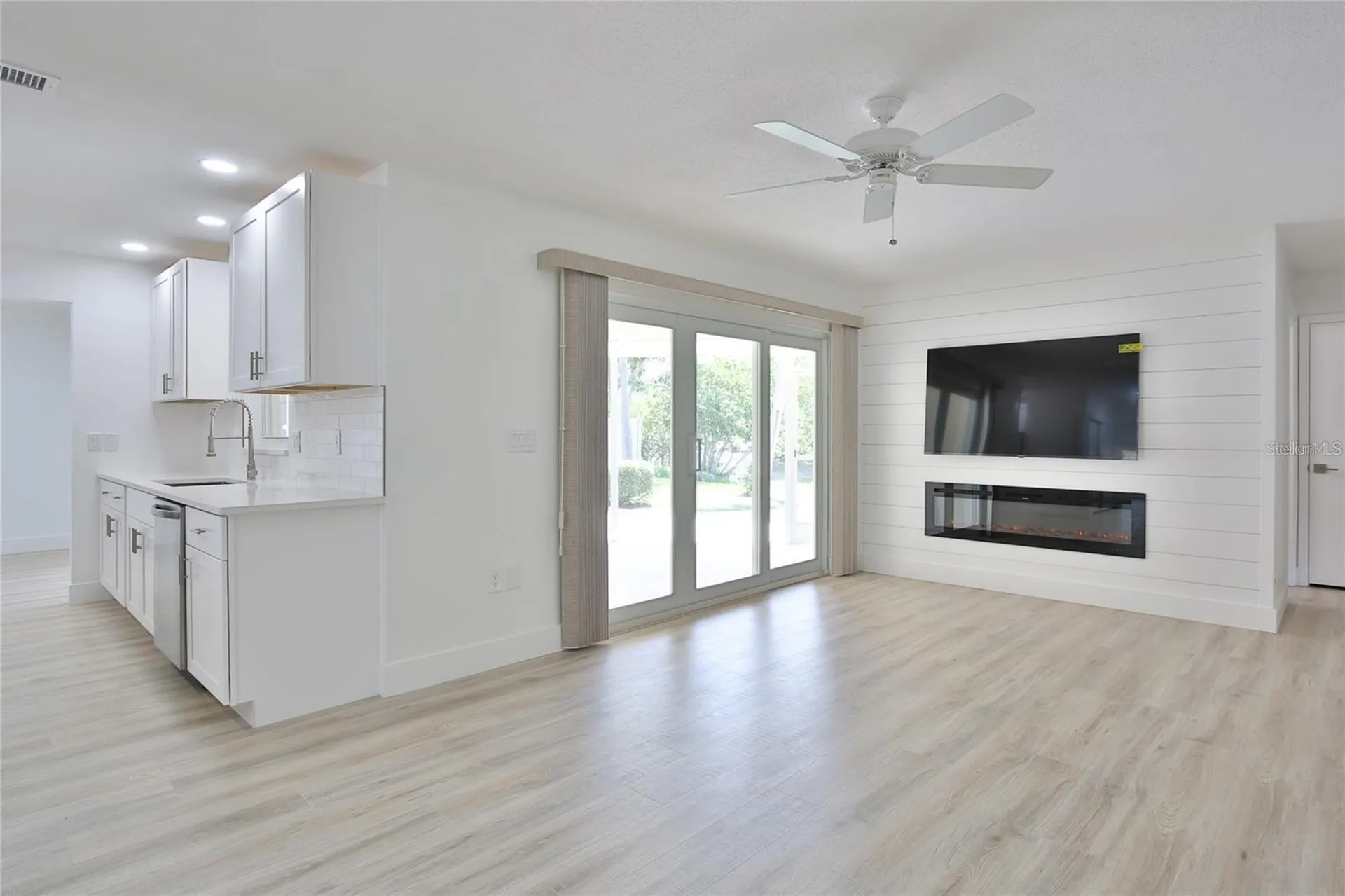 2834 Hardee Drive Sarasota FL 34231