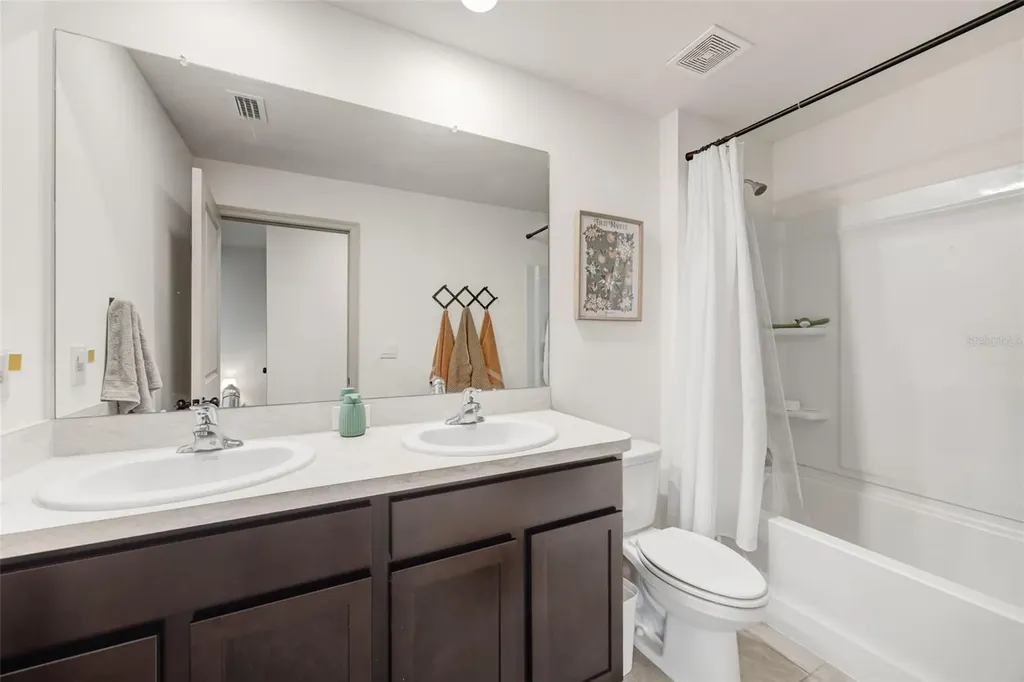 37092 Kings Crown Drive Zephyrhills FL 33541