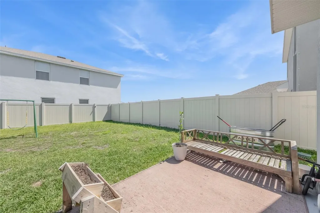 37092 Kings Crown Drive Zephyrhills FL 33541