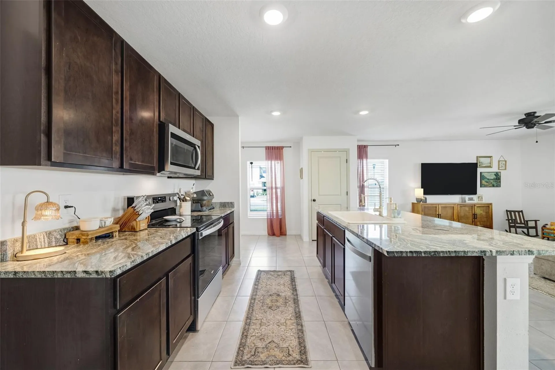 37092 Kings Crown Drive Zephyrhills FL 33541